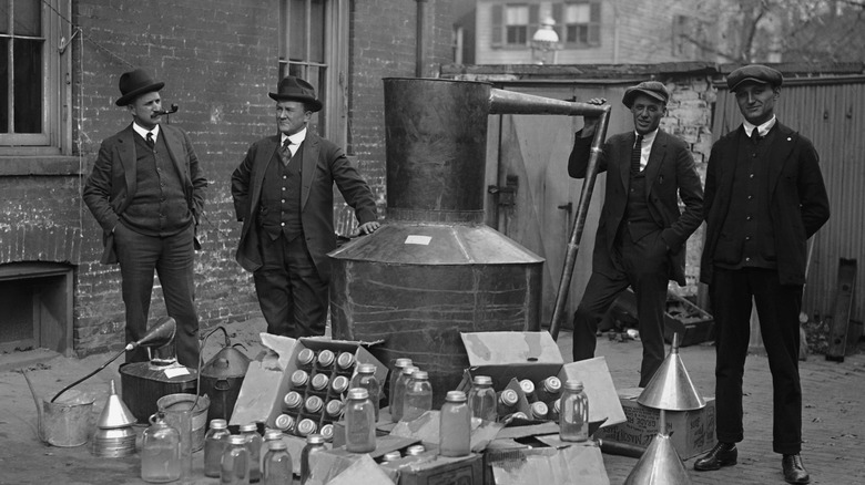 Federal agents in Prohibition