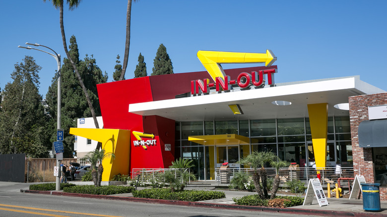 In-N-Out restaurant