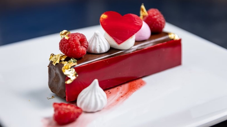 chocolate bar with berries and hearts 