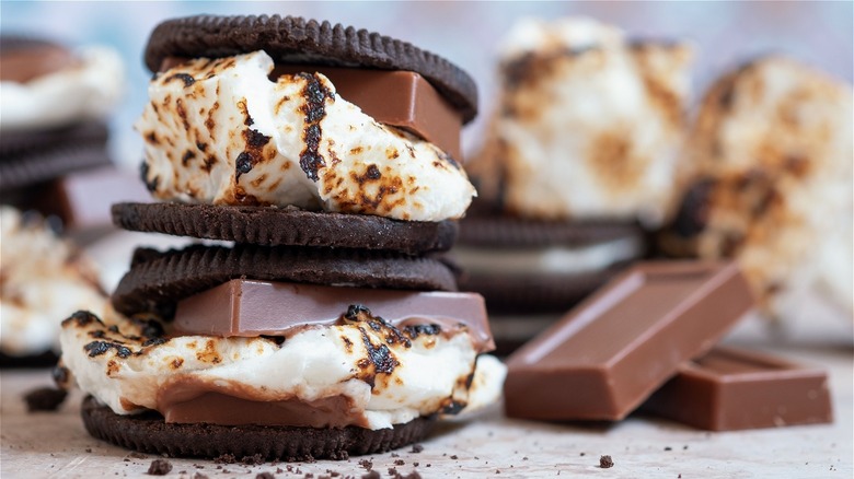 S'mores With Oreo Cookies