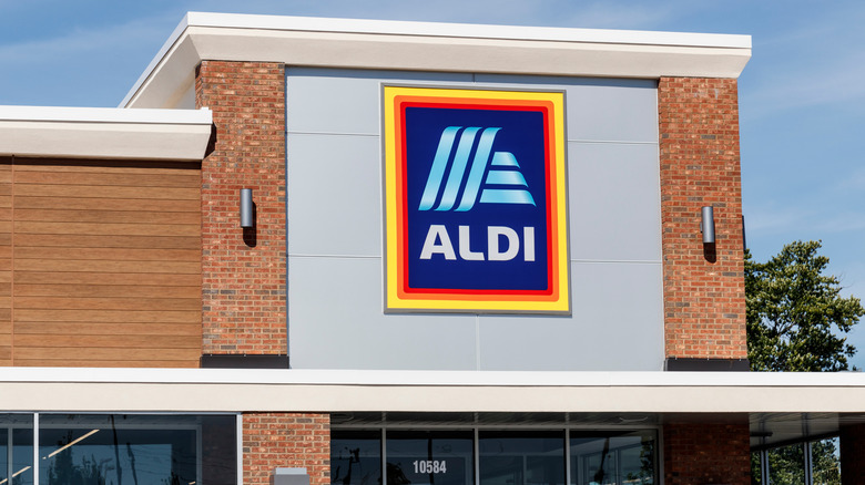 Aldi storefront