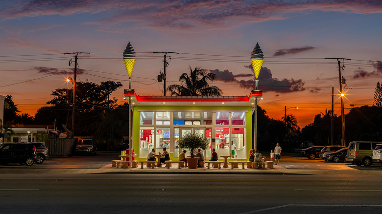 A Carvel ice cream parlor at dusk