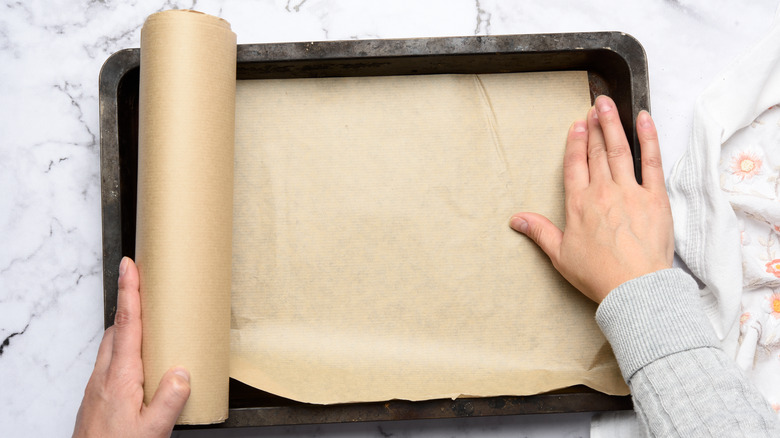 Does It Matter Which Side Of Parchment Paper Faces Up?