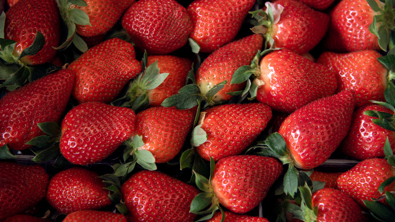 bunch of strawberries