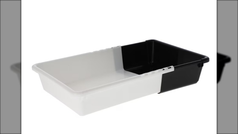 Two-tone expandable drawer organizer
