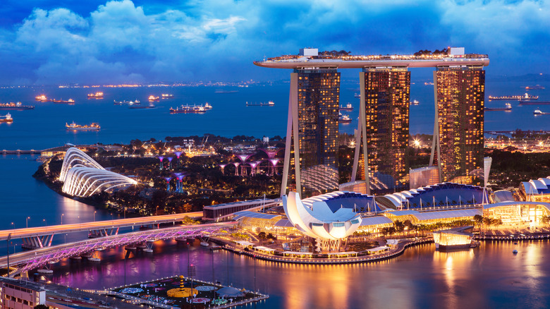 Wolfgang Puck restaurant at marina bay