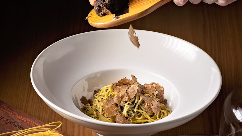 wolfgang puck restaurants truffle shavings