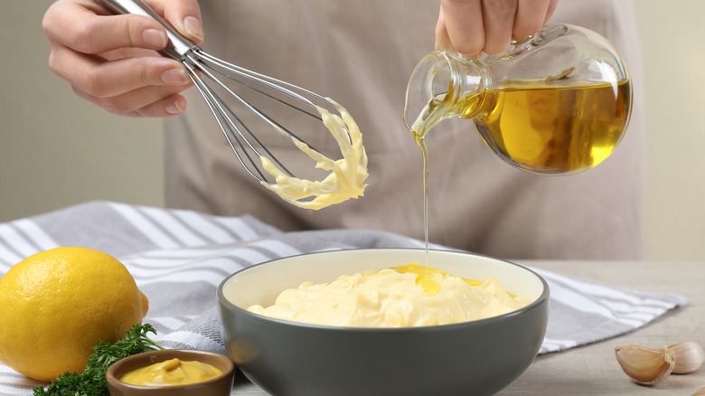 Making homemade mayonnaise