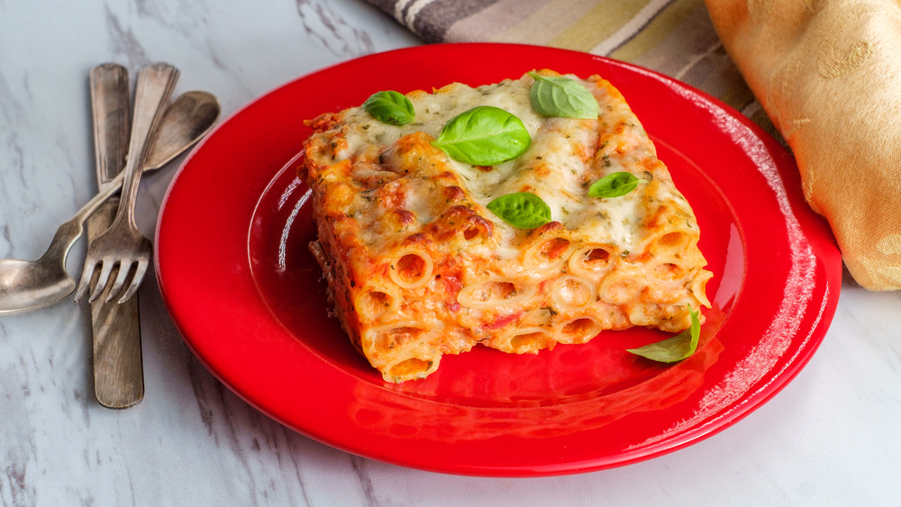 baked ziti on red plate