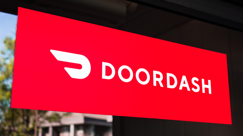 Red Doordash sign