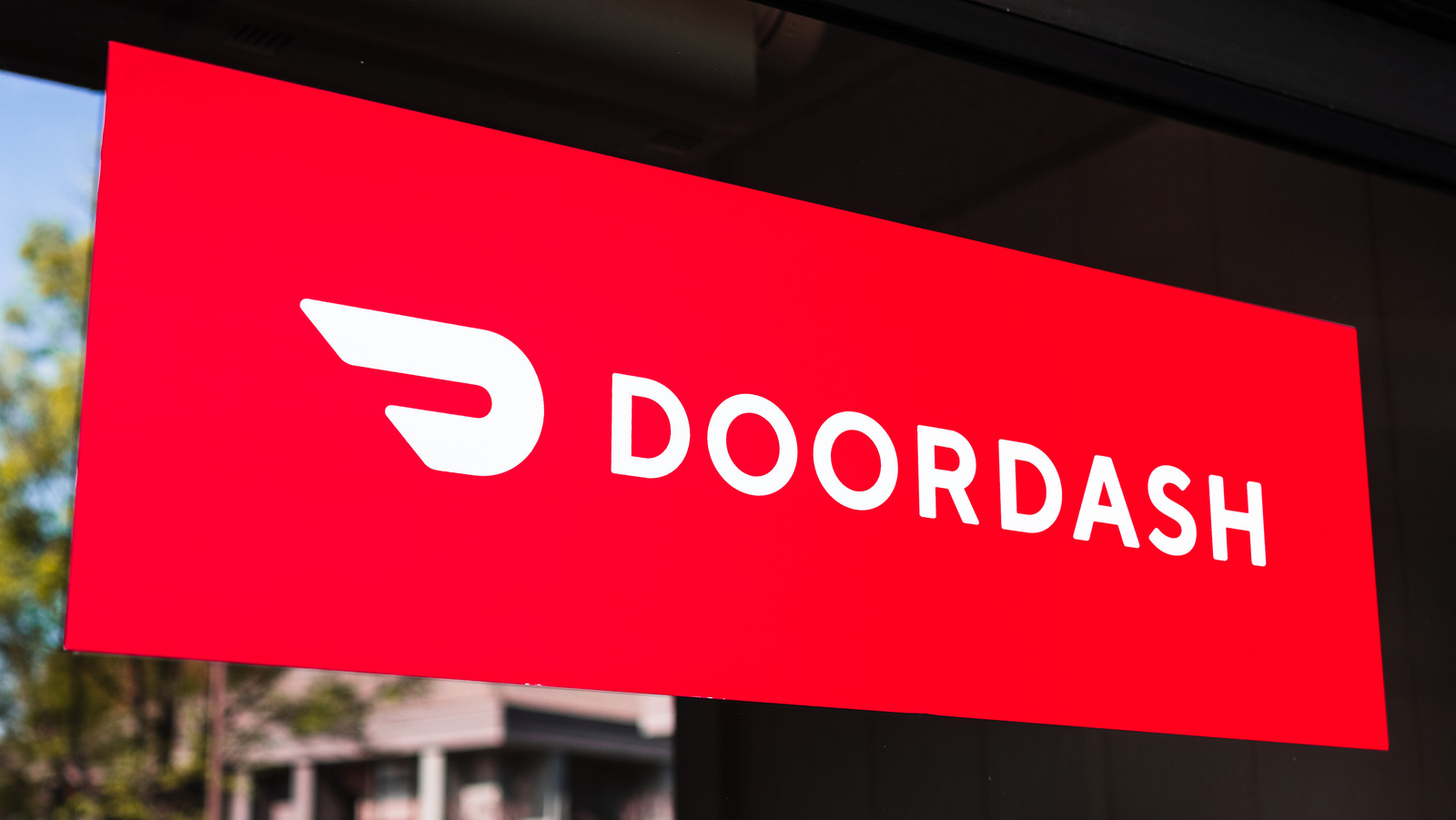 DoorDash Just Opened A Food Hall In Brooklyn — Here's What We Know