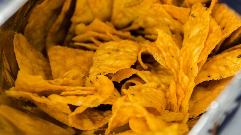 triangle doritos chips