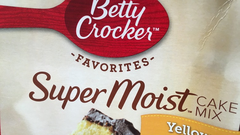 Betty Crocker cake mix box