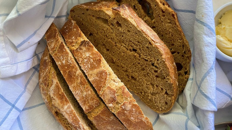 whole wheat bread sliced