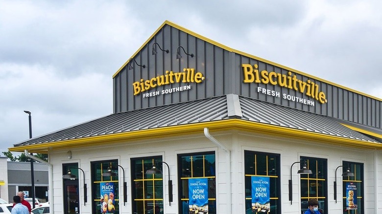 Biscuitville exterior restaurant