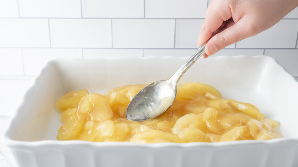 apple pie filling for easy 3-ingredient apple dump cake