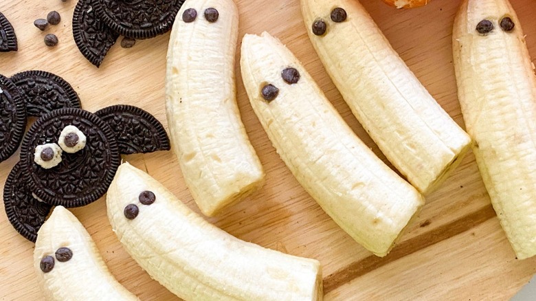 banana ghosts with Oreo bats