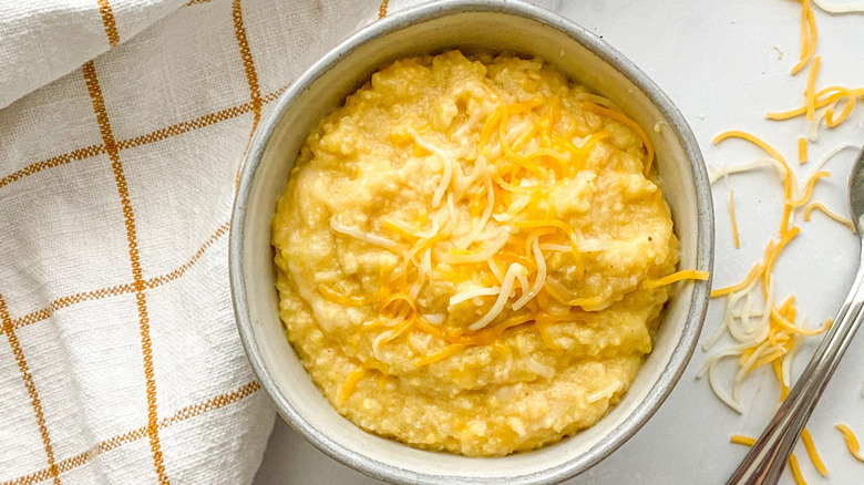 cheese grits in bowl 