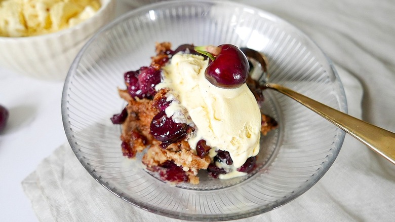 cherry dump cake individual serving