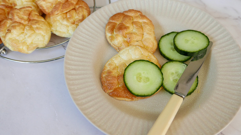 easy cloud bread on plate 