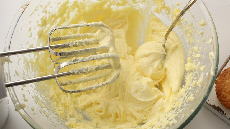 Easy Cream Cheese Frosting Recipe