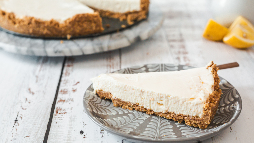 Easy no-bake cheesecake