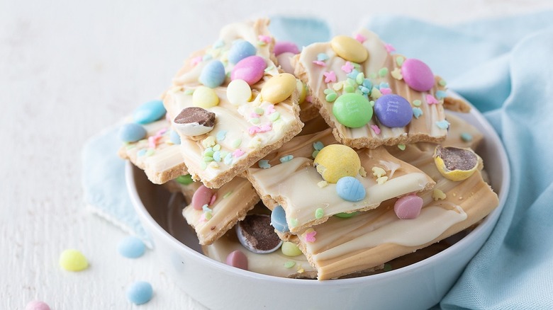 easter bark chunks in bowl