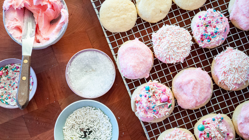 Easy frosted sugar cookies