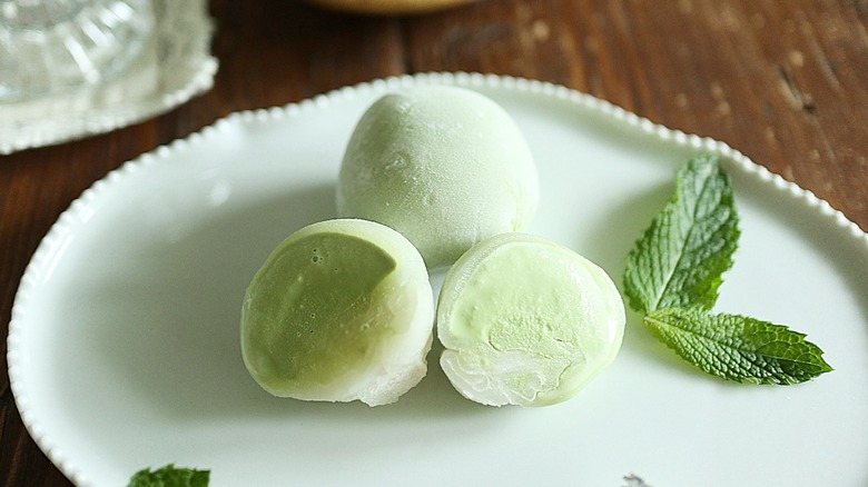 ice cream mochi with mint