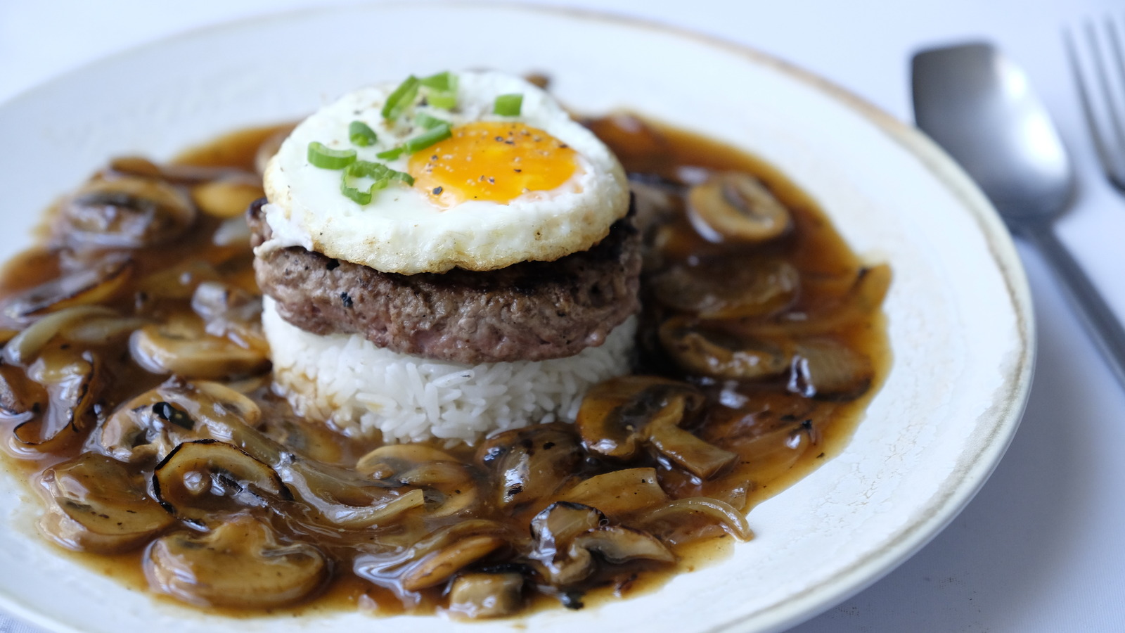 Easy Onion Gravy Loco Moco Recipe