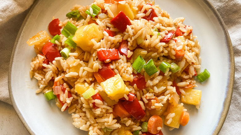 Easy pineapple fried rice