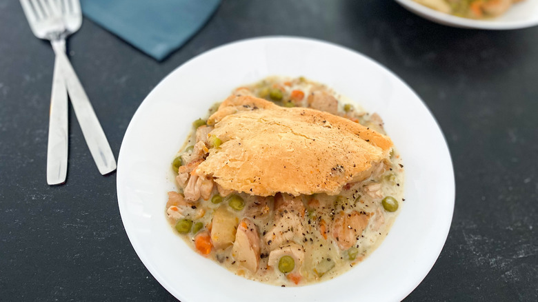 Easy Slow Cooker Chicken Pot Pie Recipe