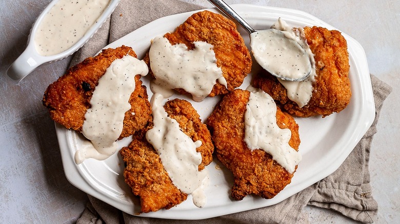 gravy over fried chicken