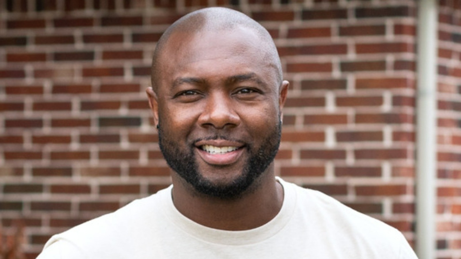 Eddie Jackson Talks Barbecue And The Best Tailgating Foods Exclusive