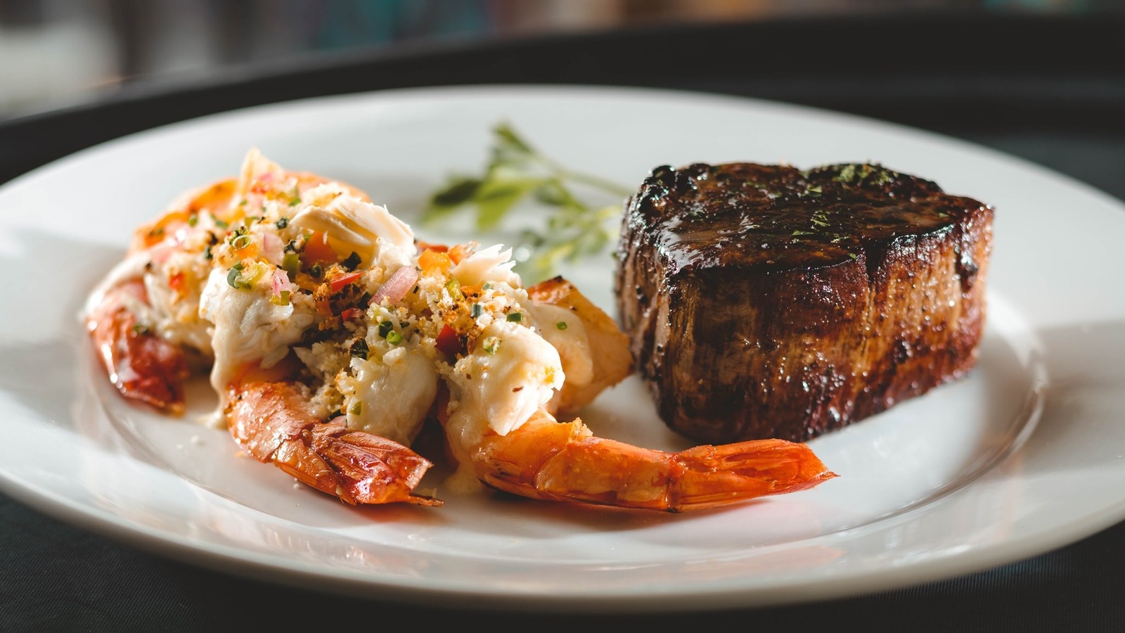 The Ruth's Chris Steakhouse Sister Chain That Offers A High-End Seafood Experience