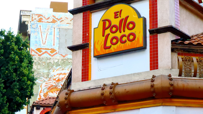 El Pollo Loco sign