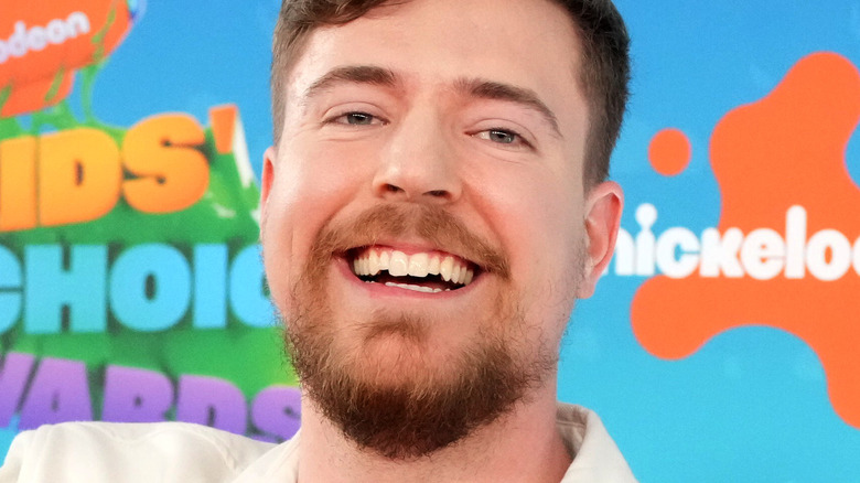 jimmy donaldson mrbeast smiles