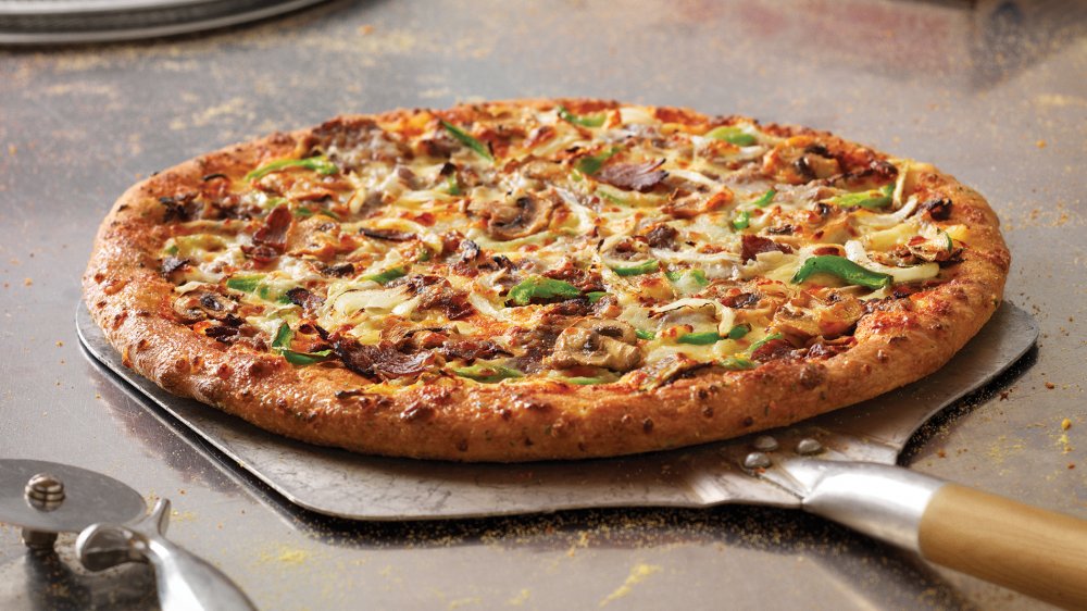 Every Domino's Pizza, Ranked From Worst To Best