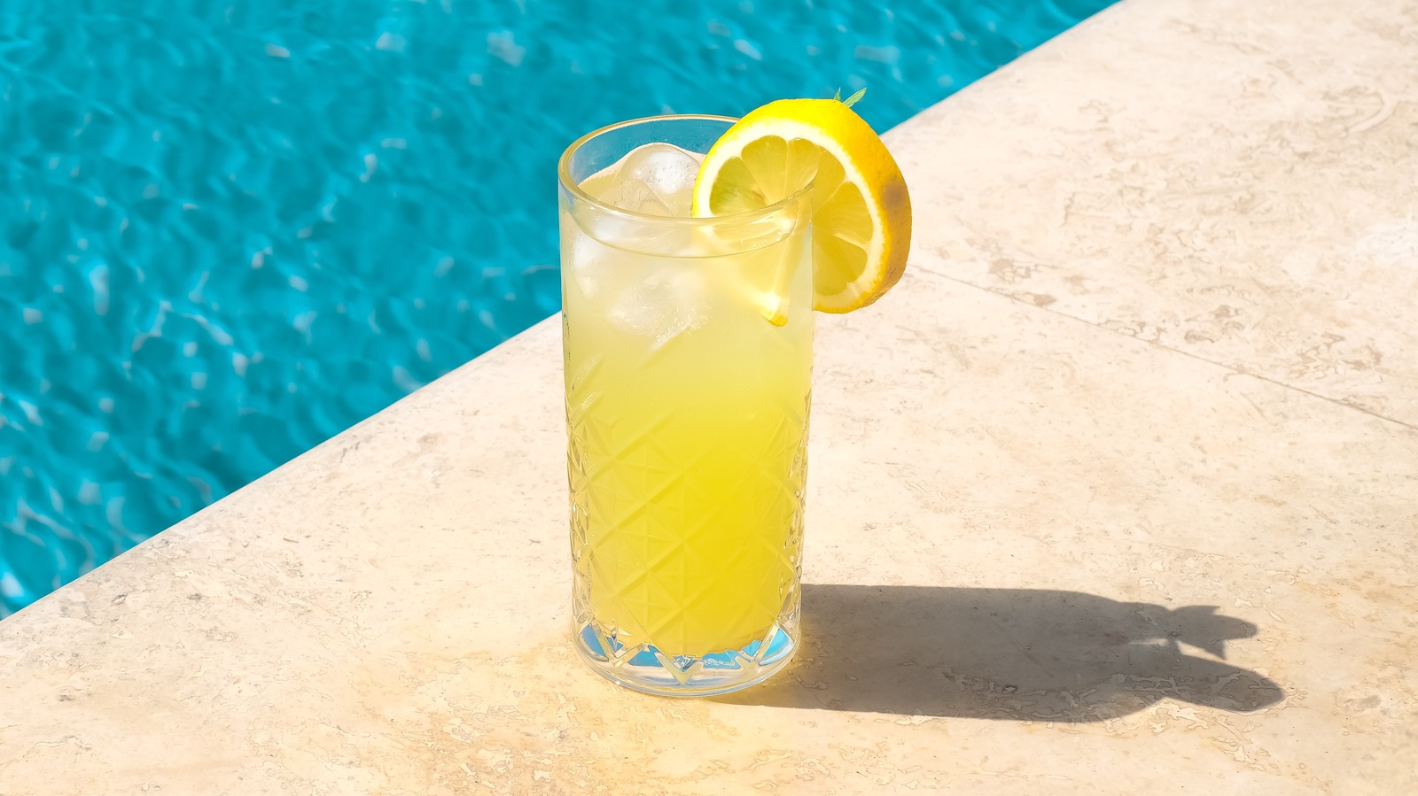 Every Fast Food Restaurant Lemonade Ranked From Worst To Best