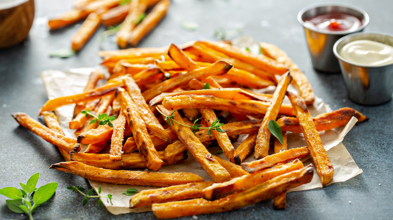 Every French Fry Cut, Ranked Worst To Best