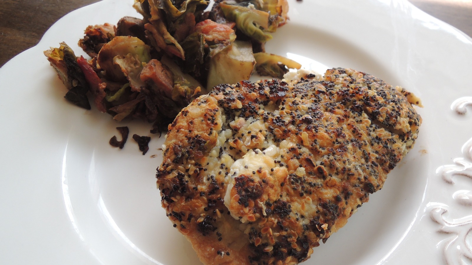 Everything Bagel Seasoning Gives Chicken A Major Flavor Boost