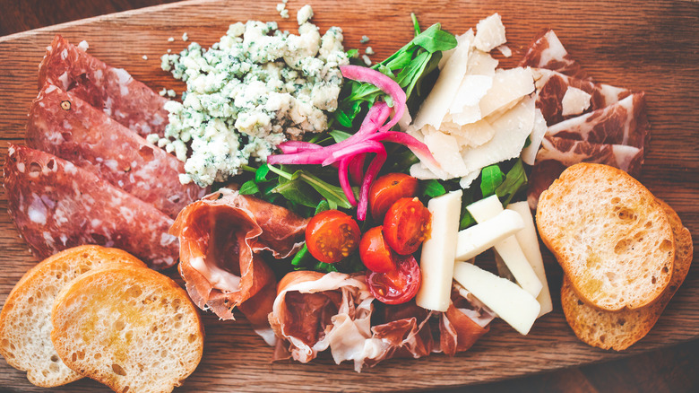 alma nove charcuterie board