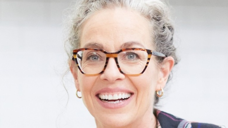 Zoë François smiling in glasses