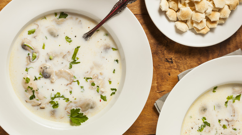 oyster stew with oyster crackers