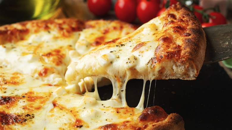 cheesy pizza