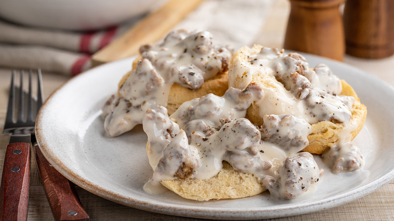 Sausage gravy-topped biscuits