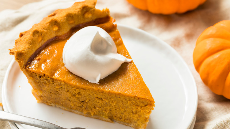 pumpkin pie slice