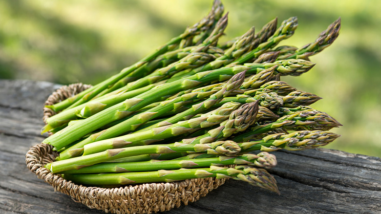 Bunch of green asparagus 