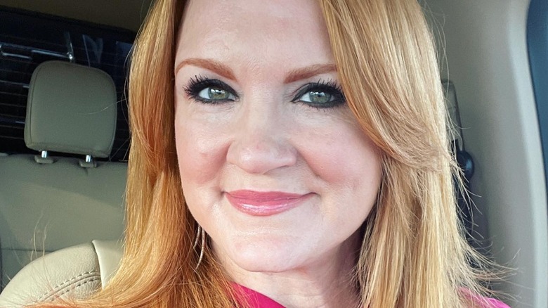 Ree Drummond in car