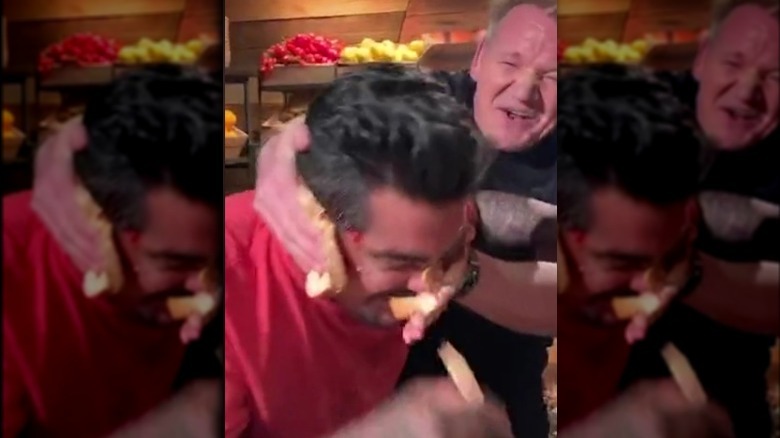 Gordon Ramsay makes an "idiot sandwich" of Aaron Sanchez